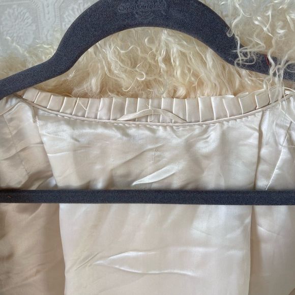 Genuine Mongolian Fur coat - Picture 7 of 7